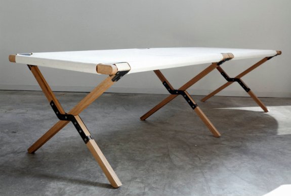 Topos-Workshop-Camp-Bed